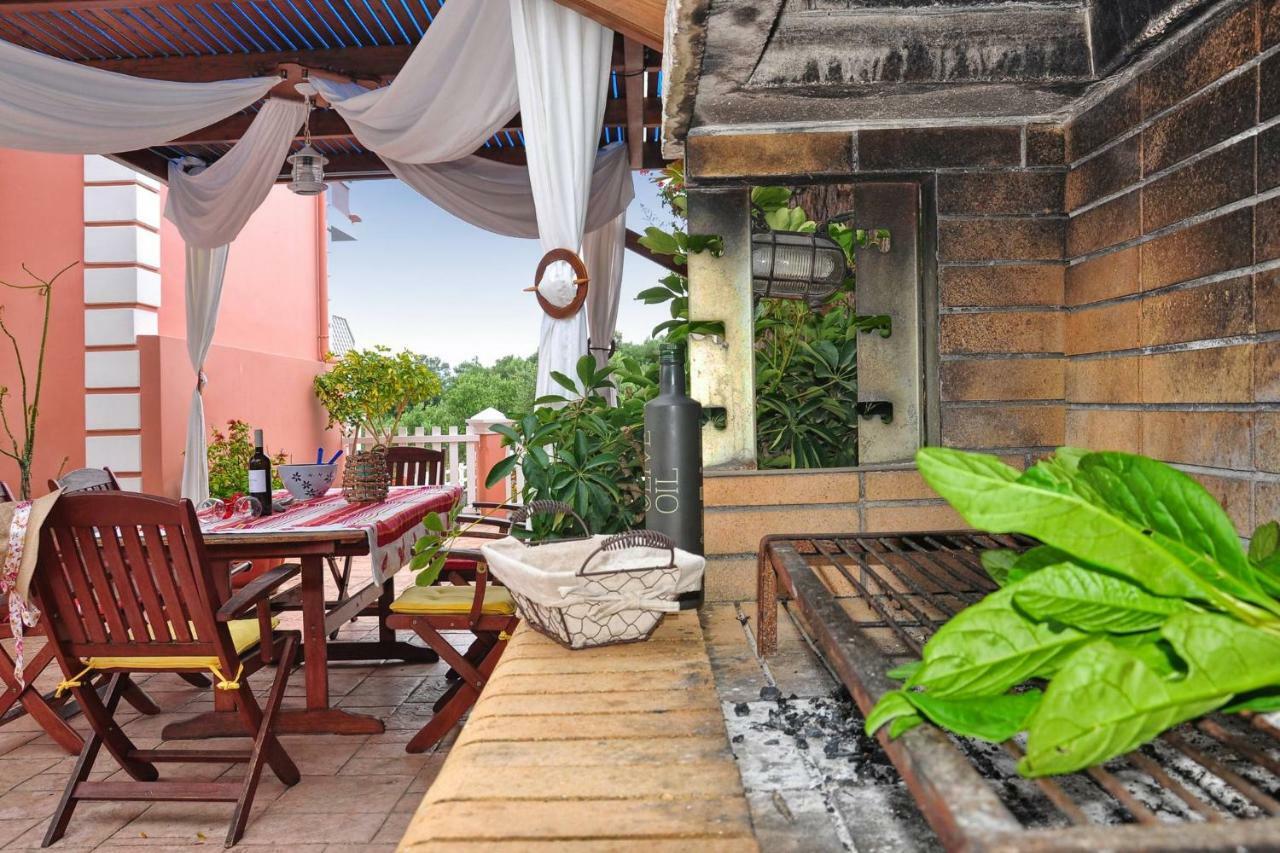 Angela Pool Apartments Agios Georgios Pagon Luaran gambar
